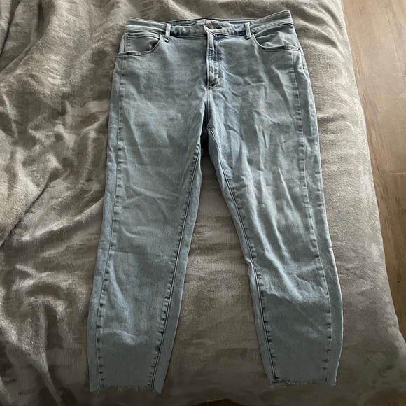 A&F High Rise Super Skinny Ankle Jeans - Picture 6 of 8